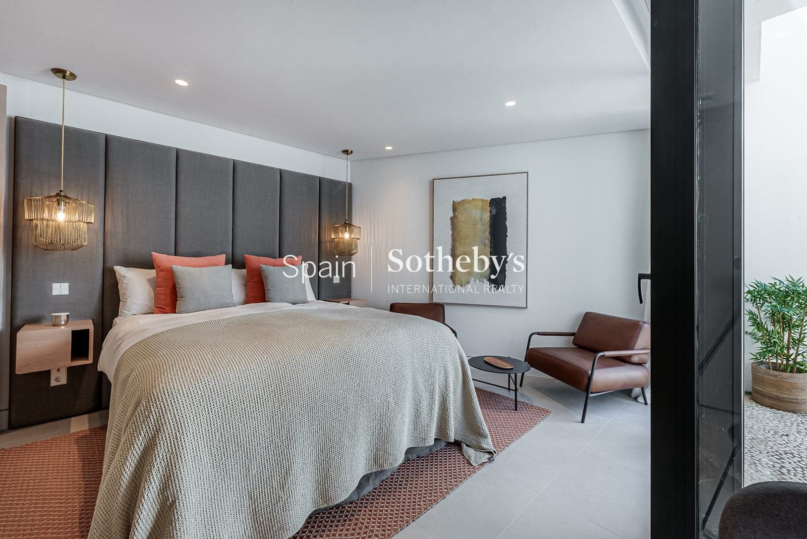 4 sovrum Villa till salu i Nueva Andalucia med pool garage - 3 900 000 € (Ref: 9611996)