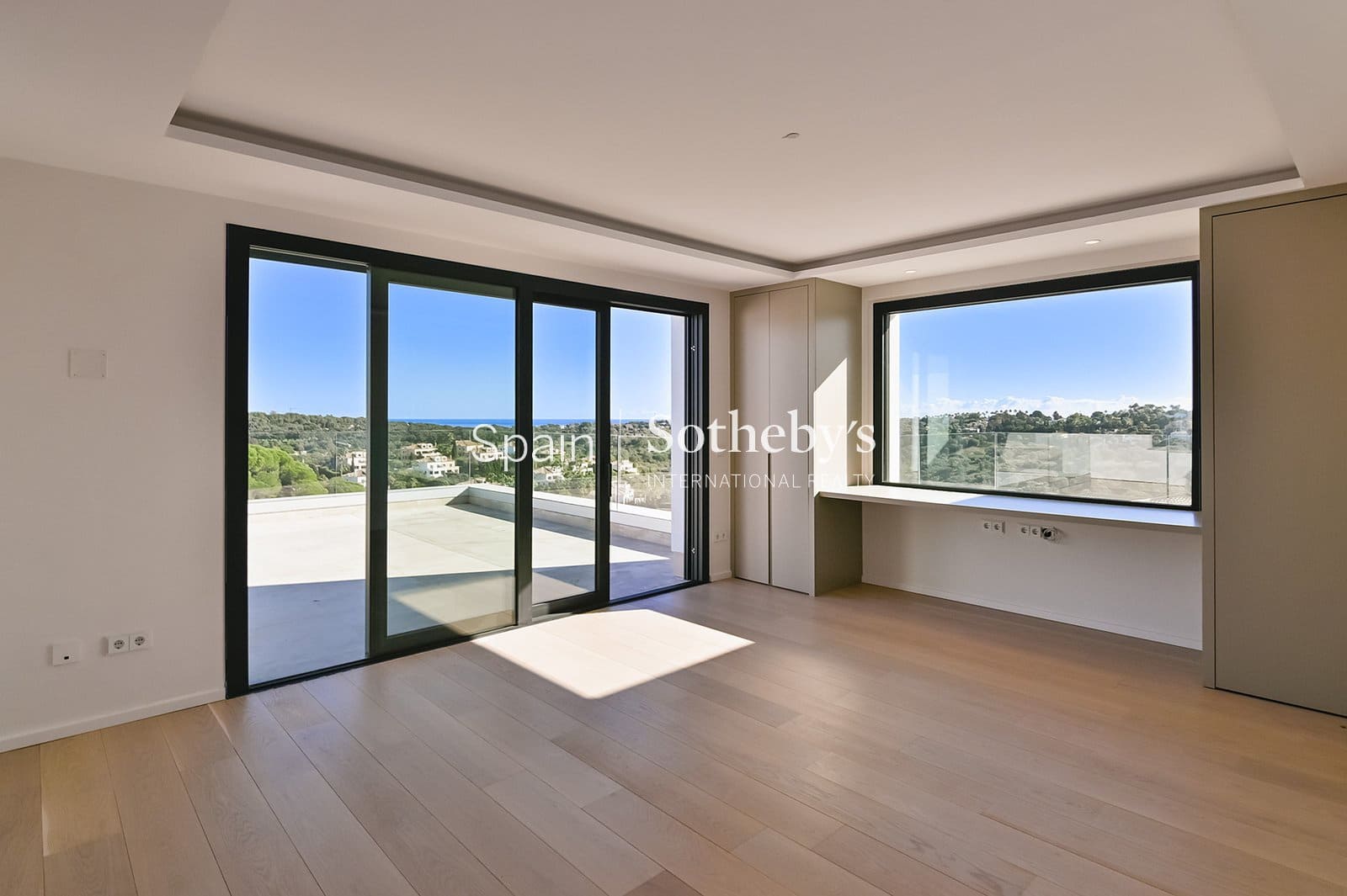 8 slaapkamer Villa te koop in Sotogrande met zwembad garage - € 6.975.000 (Ref: 9611997)