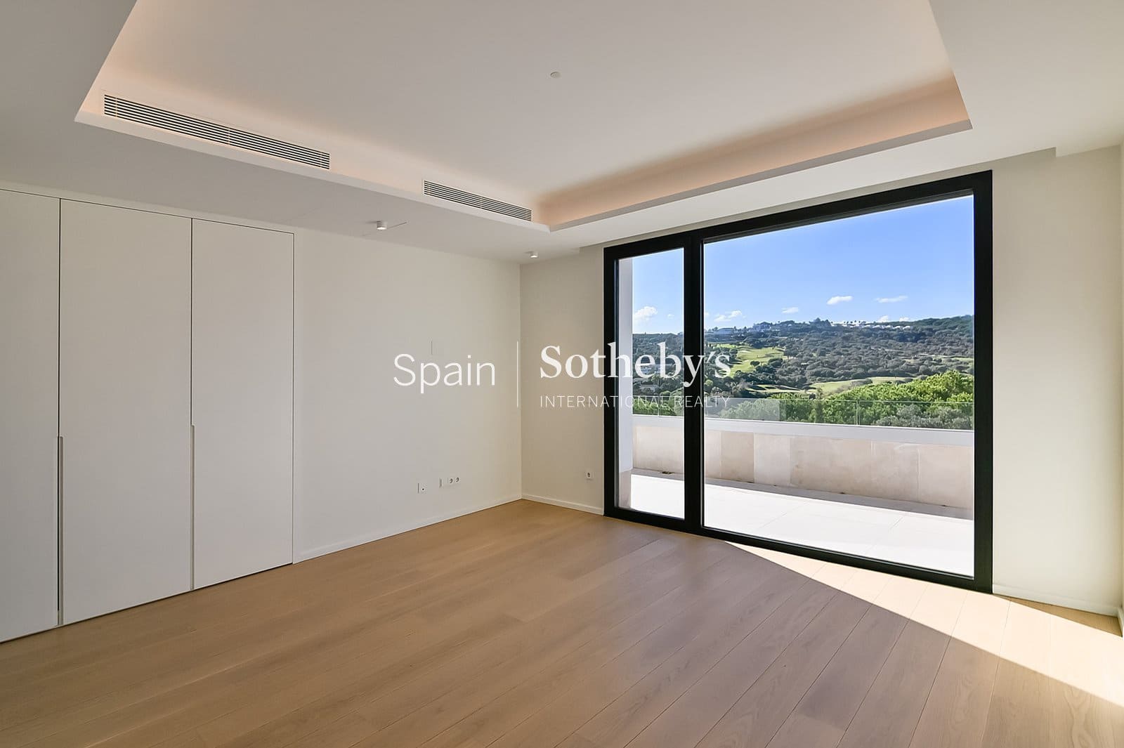 8 slaapkamer Villa te koop in Sotogrande met zwembad garage - € 6.975.000 (Ref: 9611997)