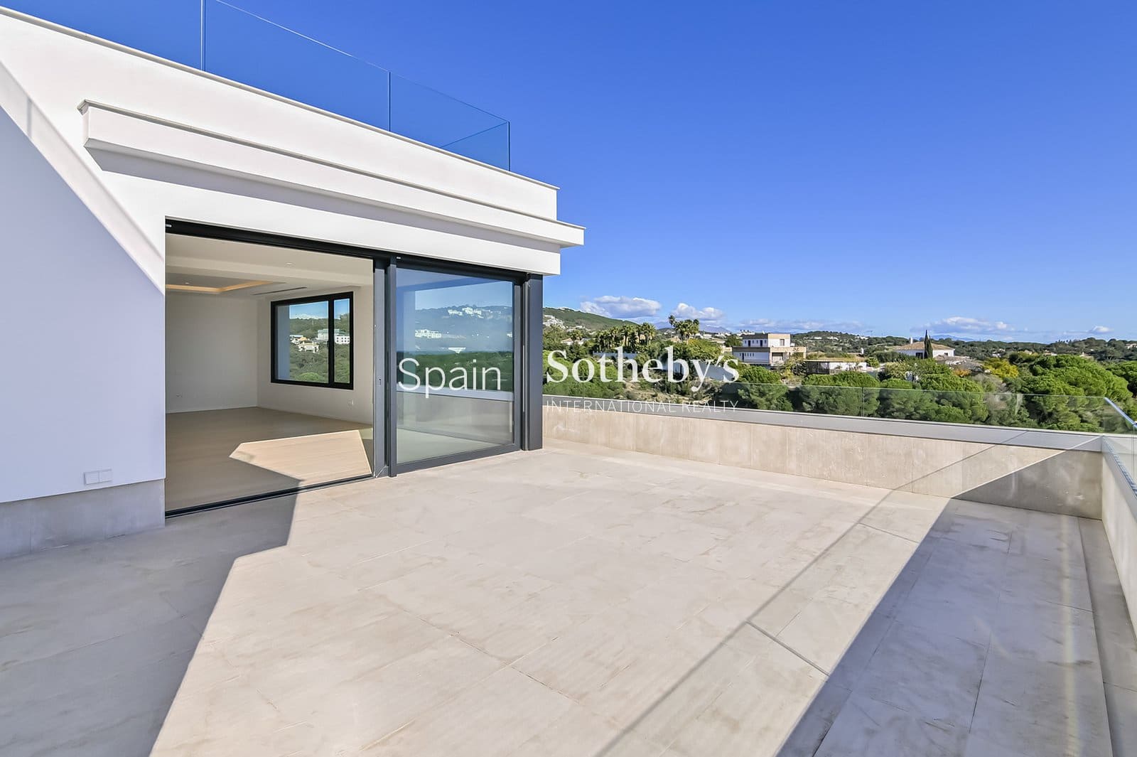 8 slaapkamer Villa te koop in Sotogrande met zwembad garage - € 6.975.000 (Ref: 9611997)