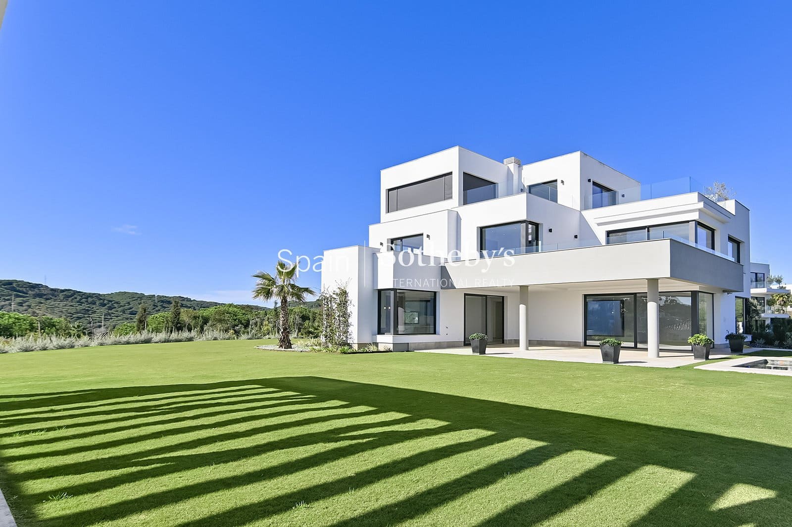 8 slaapkamer Villa te koop in Sotogrande met zwembad garage - € 6.975.000 (Ref: 9611997)