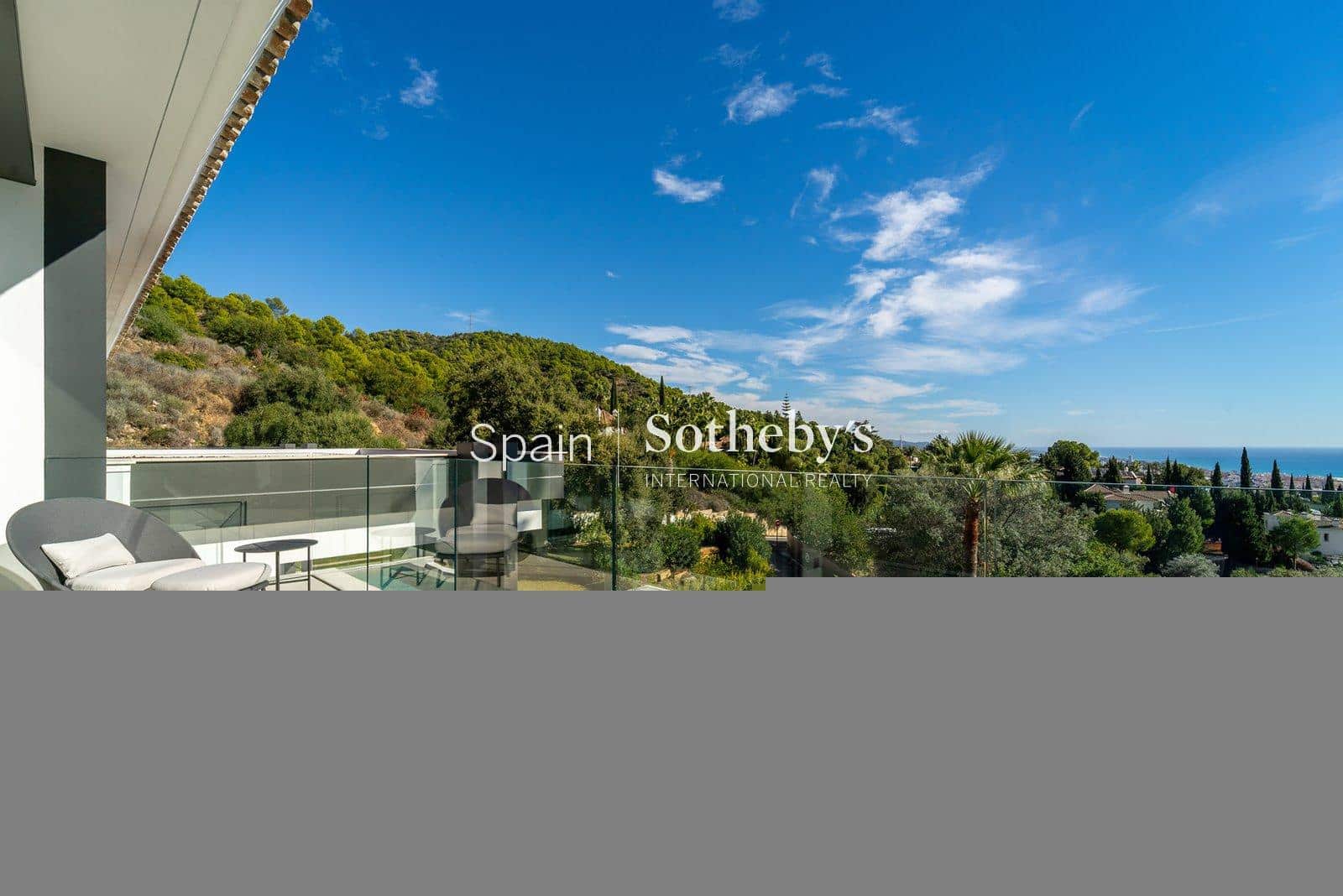 6 bedroom Villa for sale in Golden Mile with pool garage - € 14,950,000 (Ref: 9611999)