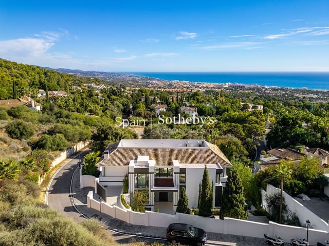 6 bedroom Villa for sale in Sierra Blanca, Marbella with pool garage - € 14,950,000 (Ref: 9611999)