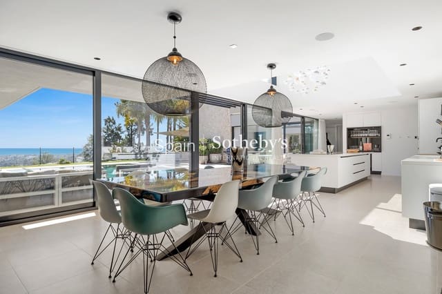 5 sypialnia Willa na sprzedaż w El Paraíso, Benahavís z basenem garażem - 4 950 000 € (Ref: 9628290)