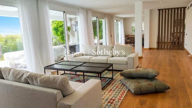 5 bedroom Villa for rent in Sotogrande Alto, San Roque with pool garage - € 10,000 (Ref: 9628391)