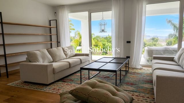 5 bedroom Villa for rent in Sotogrande Alto, San Roque with pool garage - € 10,000 (Ref: 9628391)