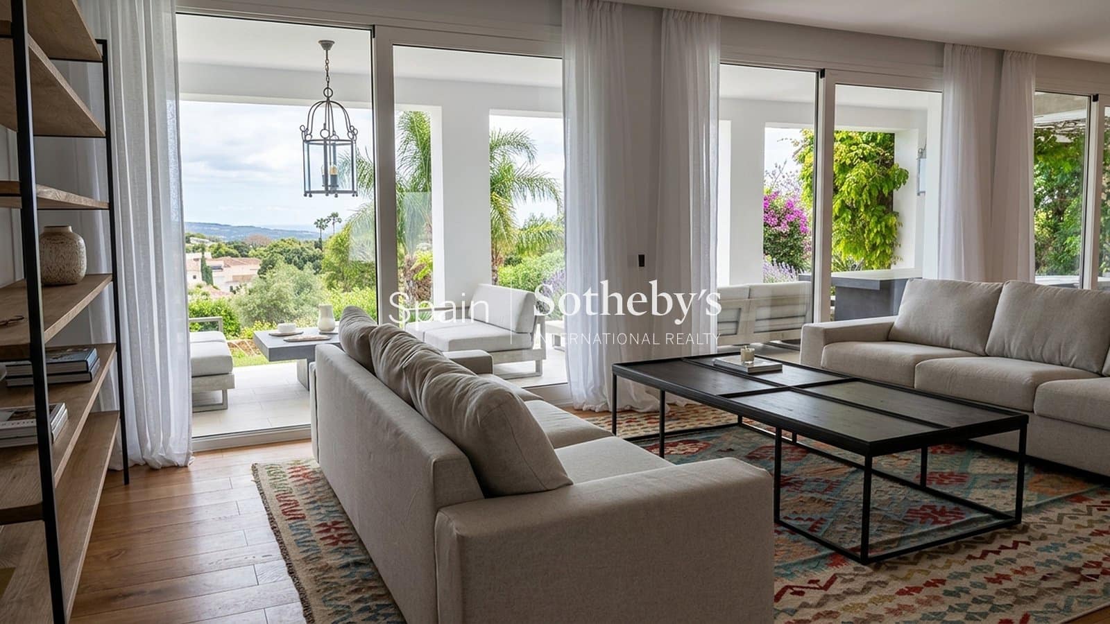 5 bedroom Villa for rent in Sotogrande with pool garage - € 10,000 (Ref: 9628391)