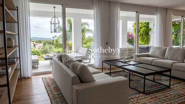 5 bedroom Villa for rent in Sotogrande Alto, San Roque with pool garage - € 10,000 (Ref: 9628391)