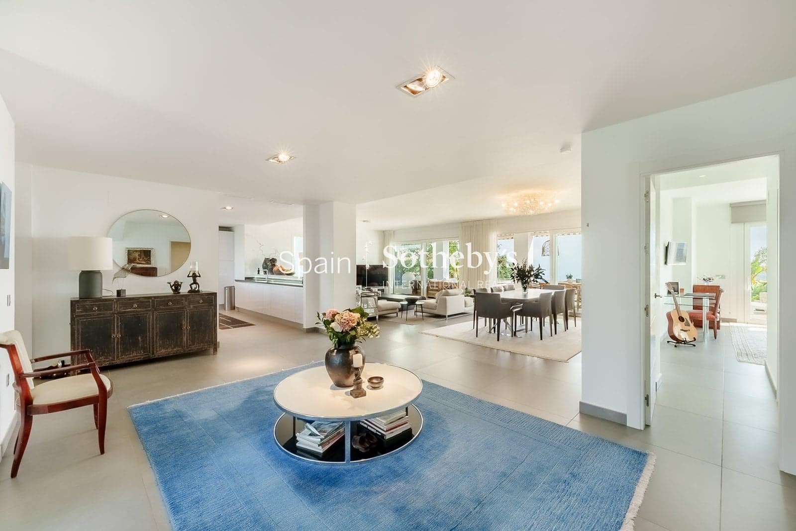 5 slaapkamer Villa te koop in La Mairena met zwembad garage - € 2.400.000 (Ref: 9630556)