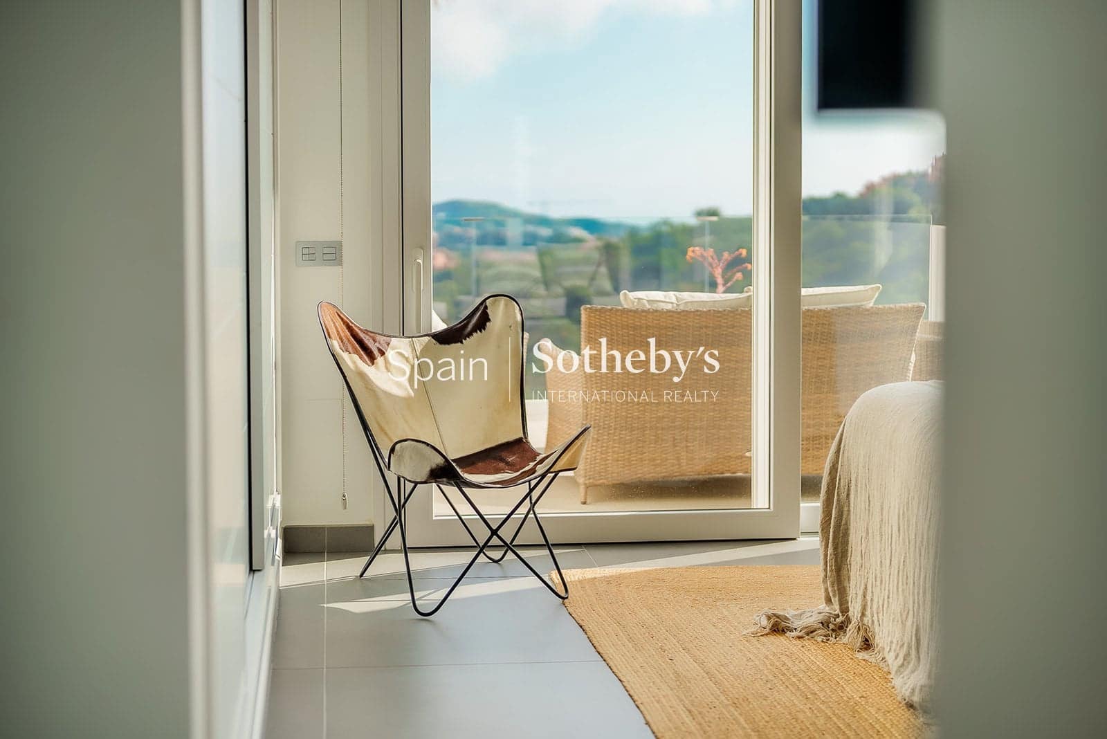 5 slaapkamer Villa te koop in La Mairena met zwembad garage - € 2.400.000 (Ref: 9630556)