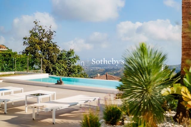 5 slaapkamer Villa te koop in La Mairena, Ojen met zwembad garage - € 2.400.000 (Ref: 9630556)