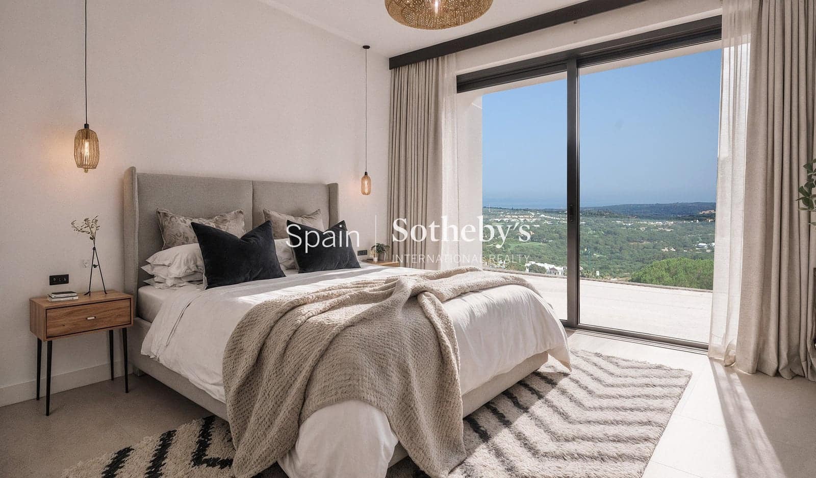 4 Zimmer Villa zu verkaufen in Sotogrande mit Pool Garage - 4.000.000 € (Ref: 9633704)