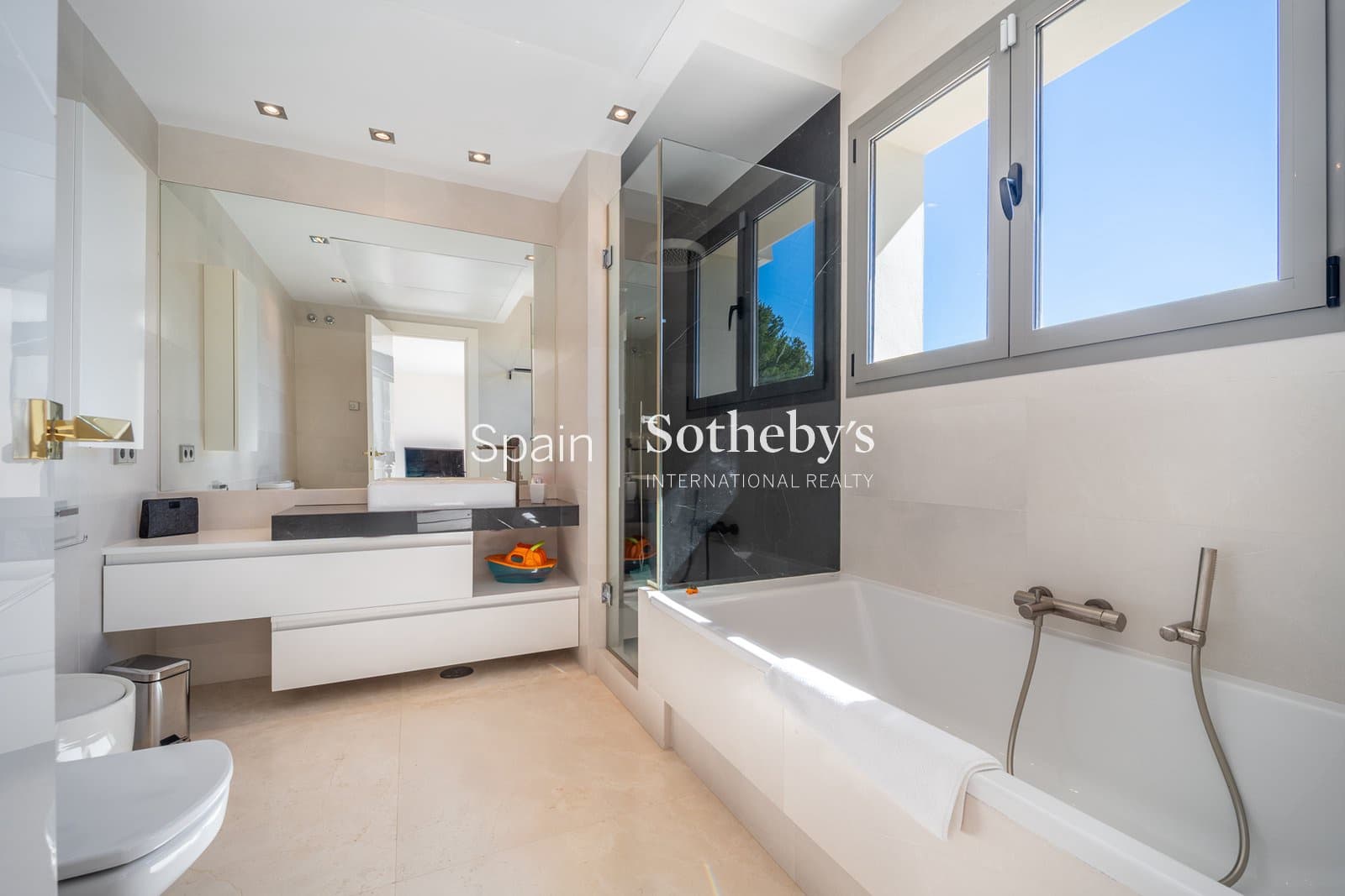 7 soveværelse Villa til salg i Sotogrande med swimmingpool garage - € 6.998.000 (Ref: 9645971)