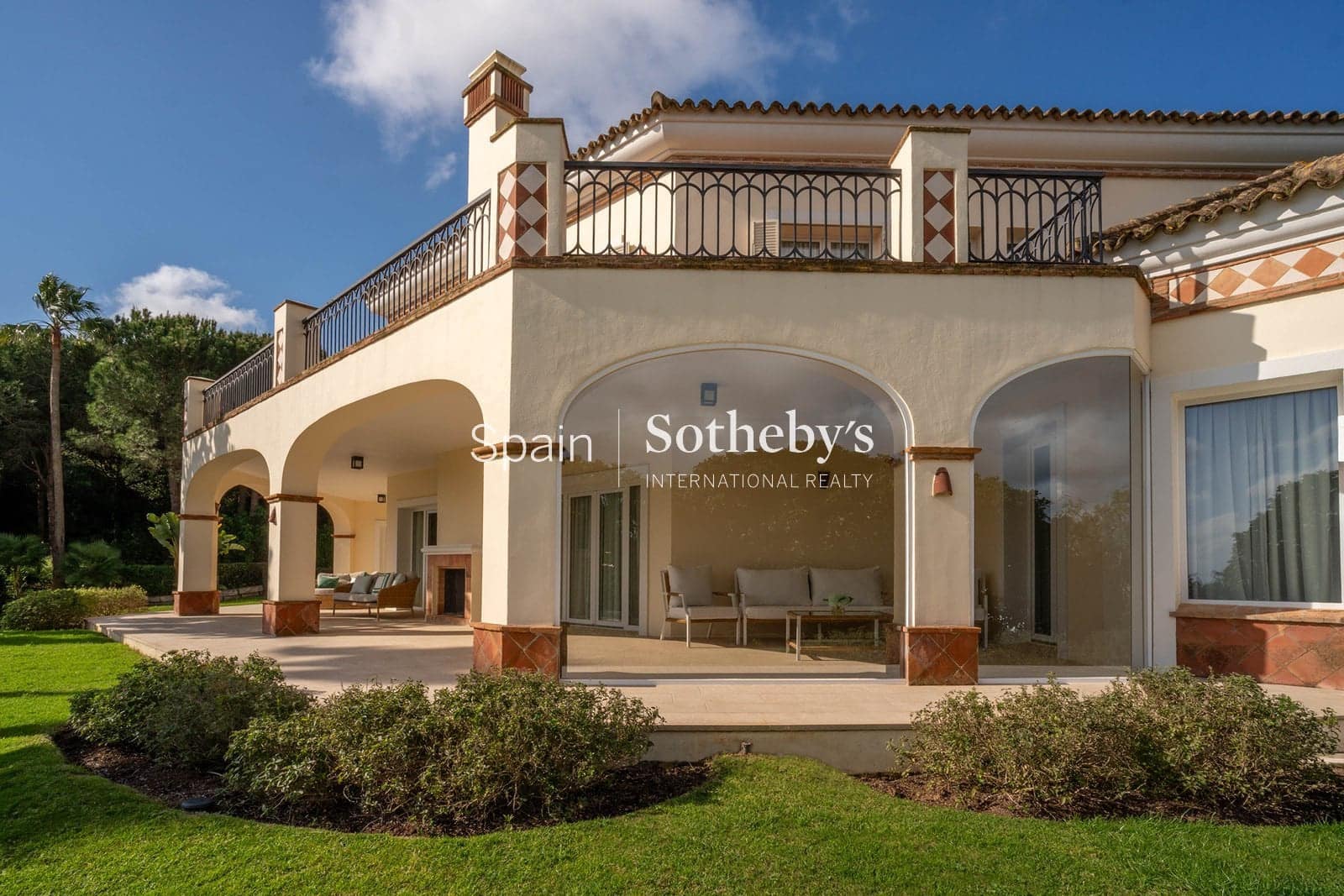 3 sypialnia Willa na sprzedaż w Sotogrande z basenem garażem - 2 980 000 € (Ref: 9669329)