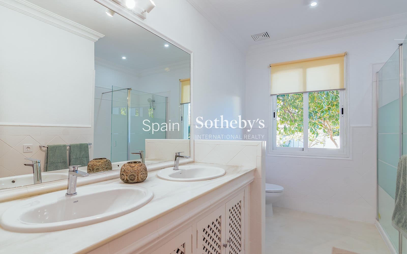 5 bedroom Villa for rent in Sotogrande with pool garage - € 10,000 (Ref: 9694432)