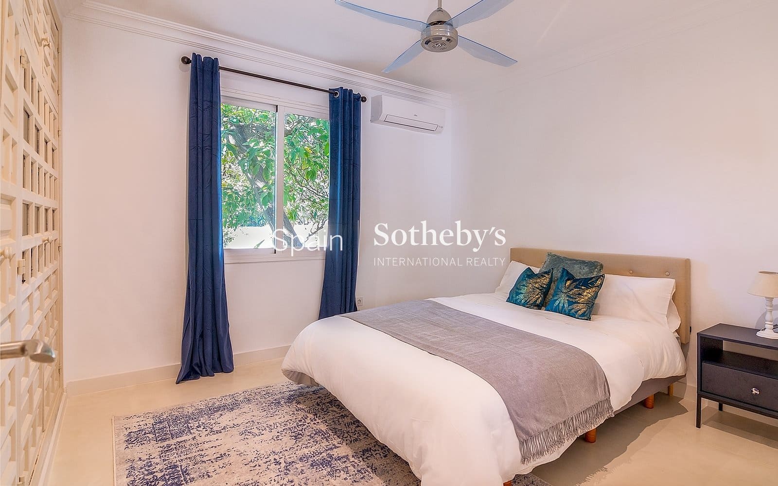 5 bedroom Villa for rent in Sotogrande with pool garage - € 10,000 (Ref: 9694432)