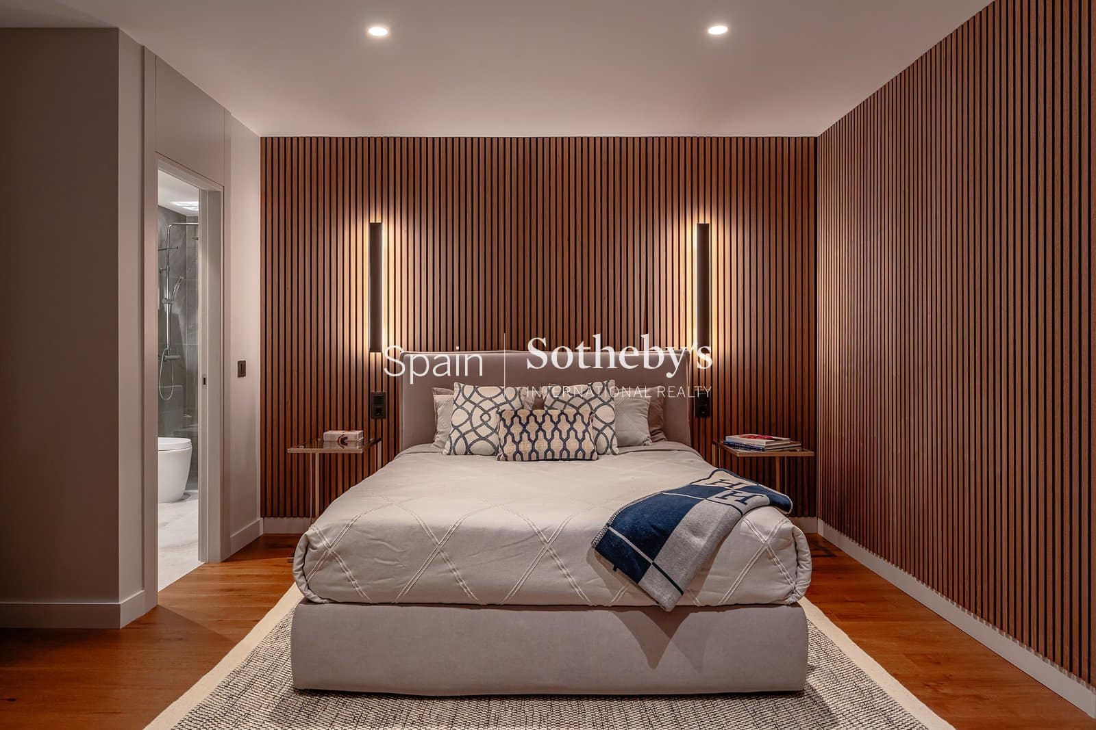 6 sovrum Villa till salu i Marbella med pool garage - 3 850 000 € (Ref: 9696752)