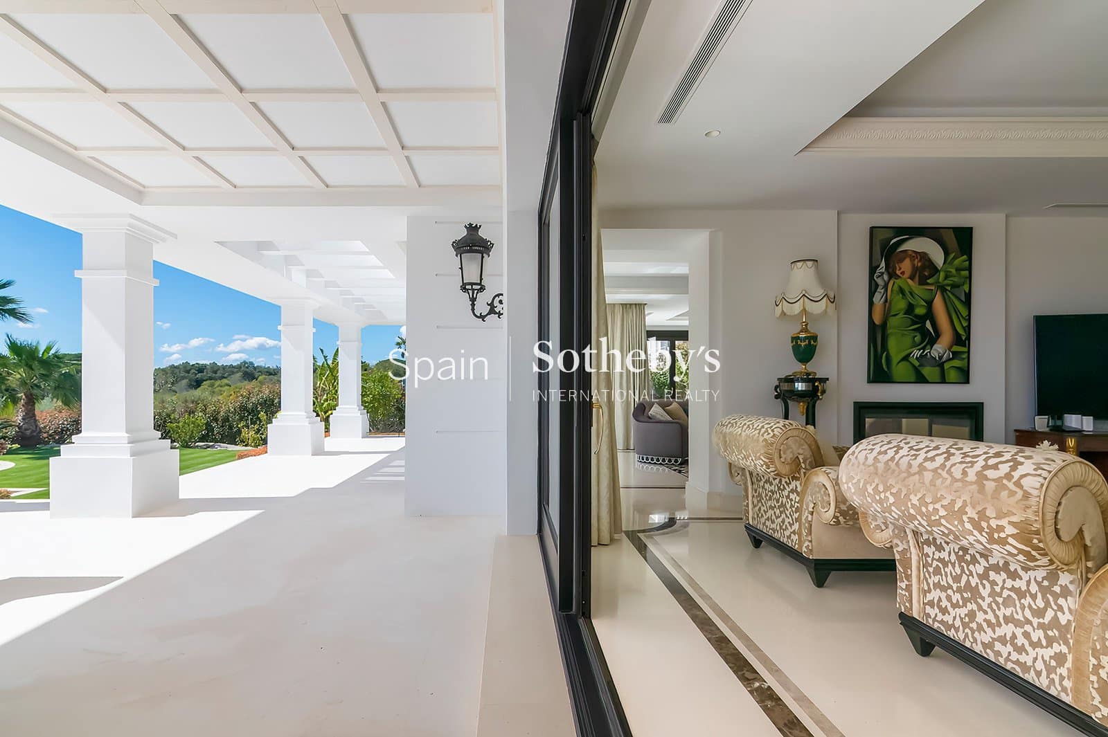 5 bedroom Villa for sale in Sotogrande with pool garage - € 6,850,000 (Ref: 9697763)