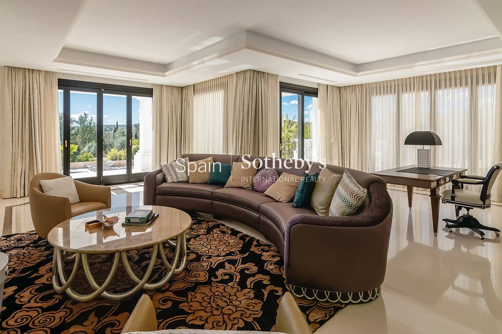 5 bedroom Villa for sale in Sotogrande with pool garage - € 6,850,000 (Ref: 9697763)