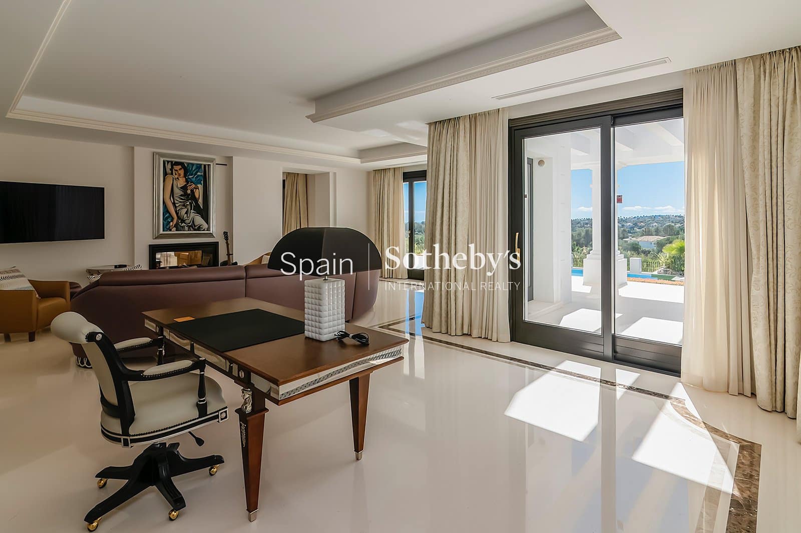 5 bedroom Villa for sale in Sotogrande with pool garage - € 6,850,000 (Ref: 9697763)