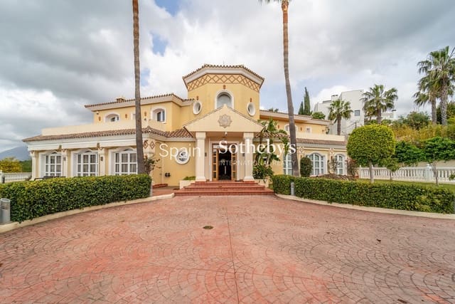 5 Zimmer Villa zu verkaufen in El Velerín, Estepona mit Pool Garage - 2.500.000 € (Ref: 9713224)