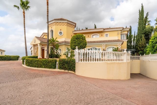 5 Zimmer Villa zu verkaufen in El Velerín, Estepona mit Pool Garage - 2.500.000 € (Ref: 9713224)