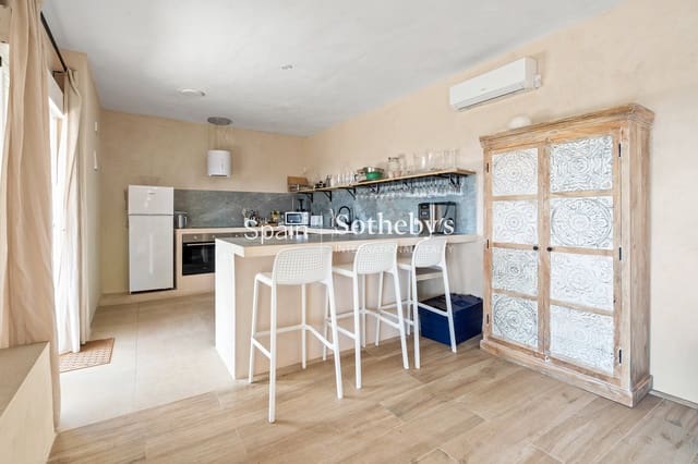 12 soveværelse Hotel til salg i Sotogrande Costa, San Roque med swimmingpool garage - € 5.500.000 (Ref: 9720454)