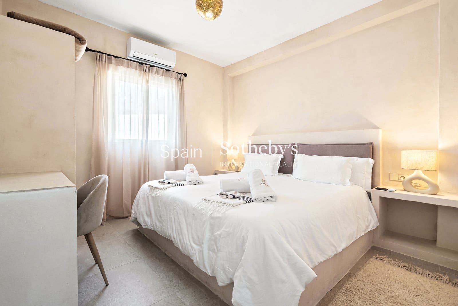 12 soveværelse Hotel til salg i Sotogrande med swimmingpool garage - € 5.500.000 (Ref: 9720454)