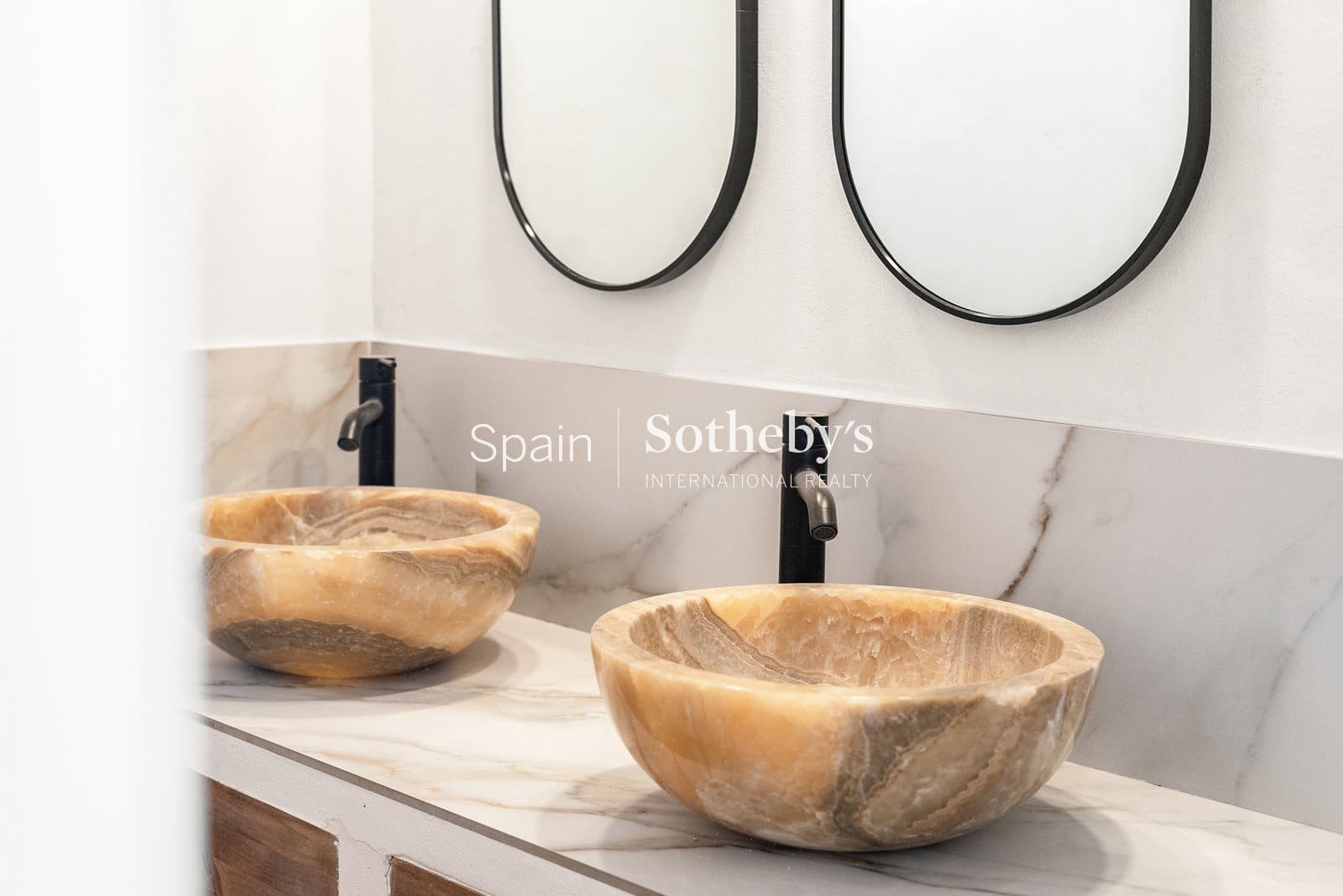 12 soveværelse Hotel til salg i Sotogrande med swimmingpool garage - € 5.500.000 (Ref: 9720454)