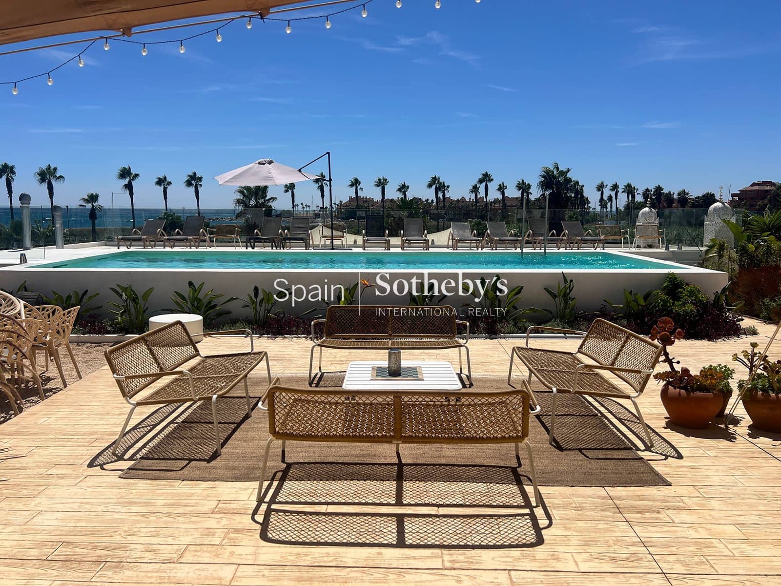 12 soveværelse Hotel til salg i Sotogrande med swimmingpool garage - € 5.500.000 (Ref: 9720454)
