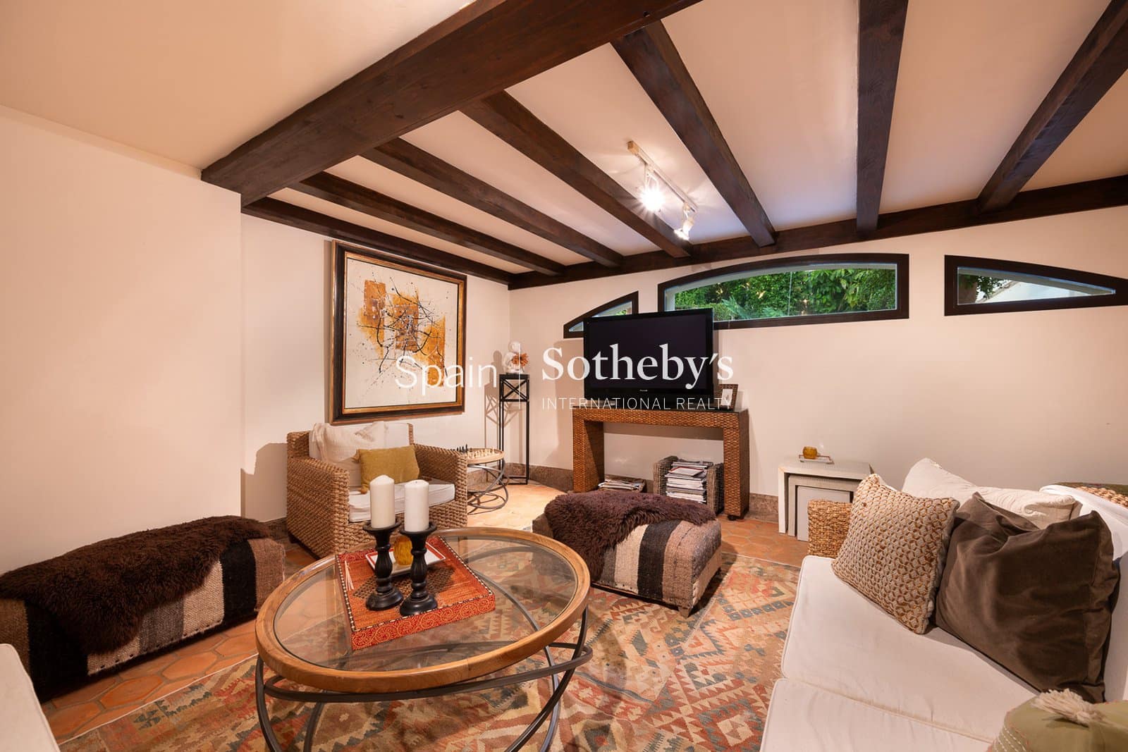 8 bedroom Villa for sale in Guadalmina with pool garage - € 7,500,000 (Ref: 9731228)