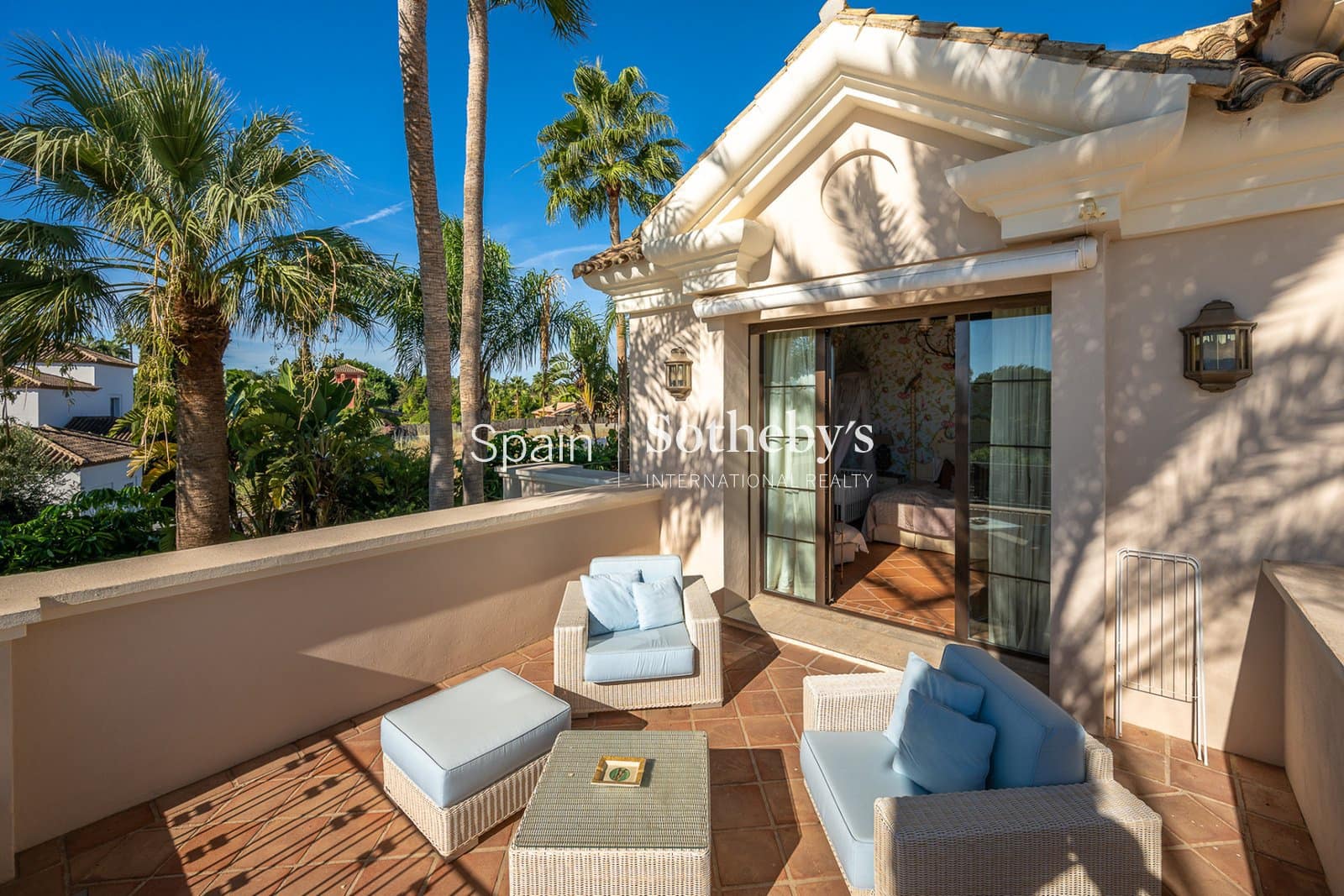 8 bedroom Villa for sale in Guadalmina with pool garage - € 7,500,000 (Ref: 9731228)