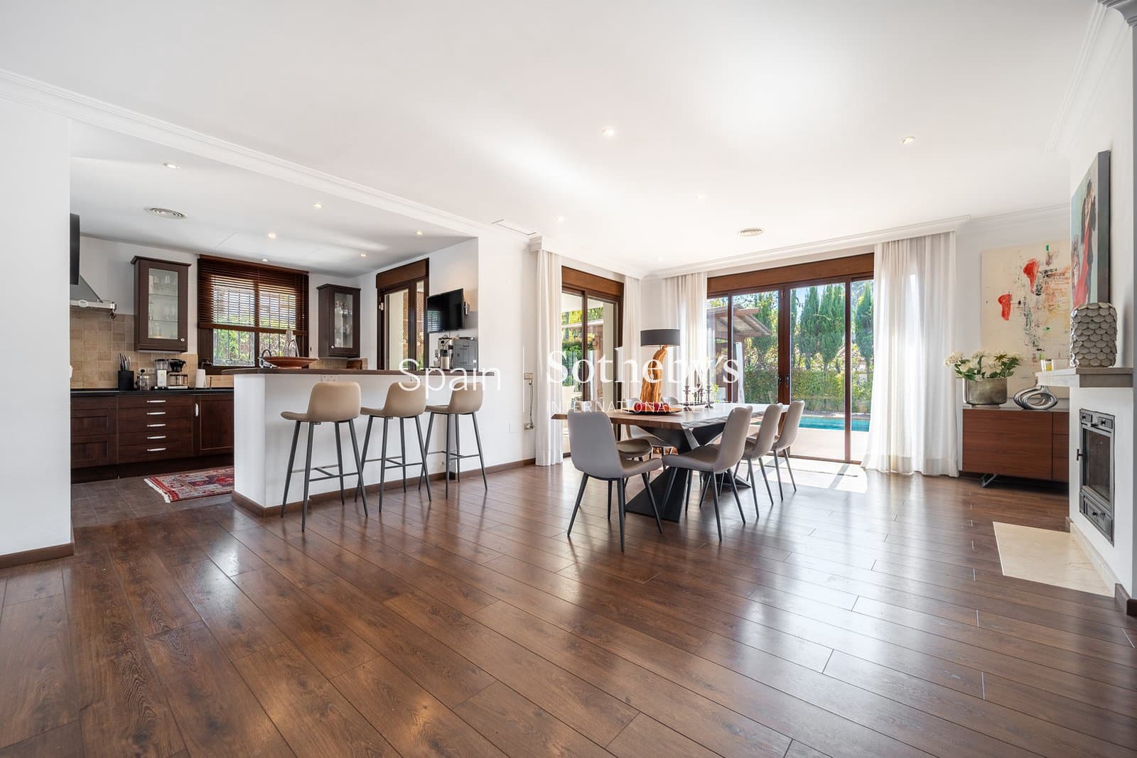 4 bedroom Villa for sale in San Pedro de Alcantara with pool garage - € 2,195,000 (Ref: 9734008)