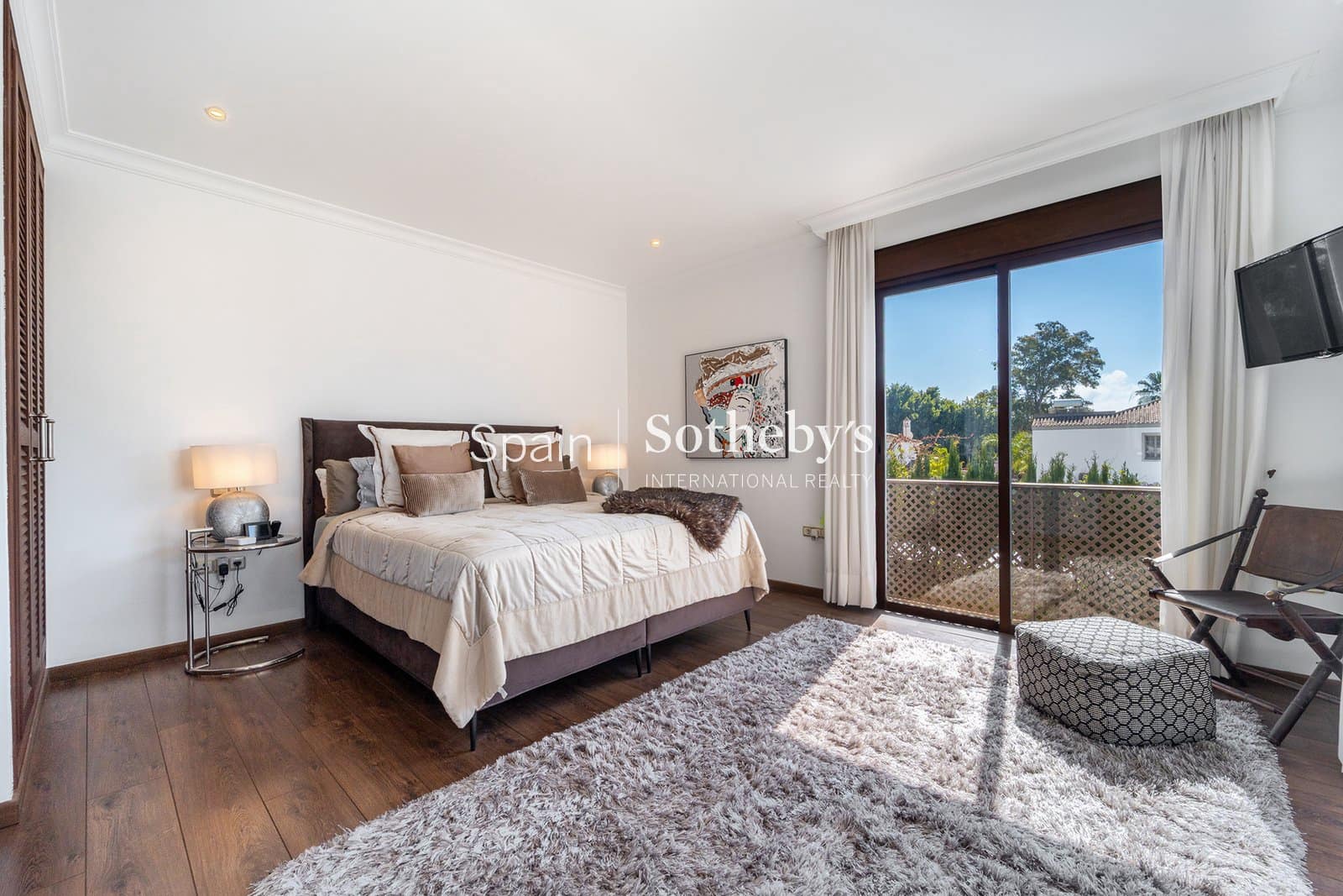 4 bedroom Villa for sale in San Pedro de Alcantara with pool garage - € 2,195,000 (Ref: 9734008)