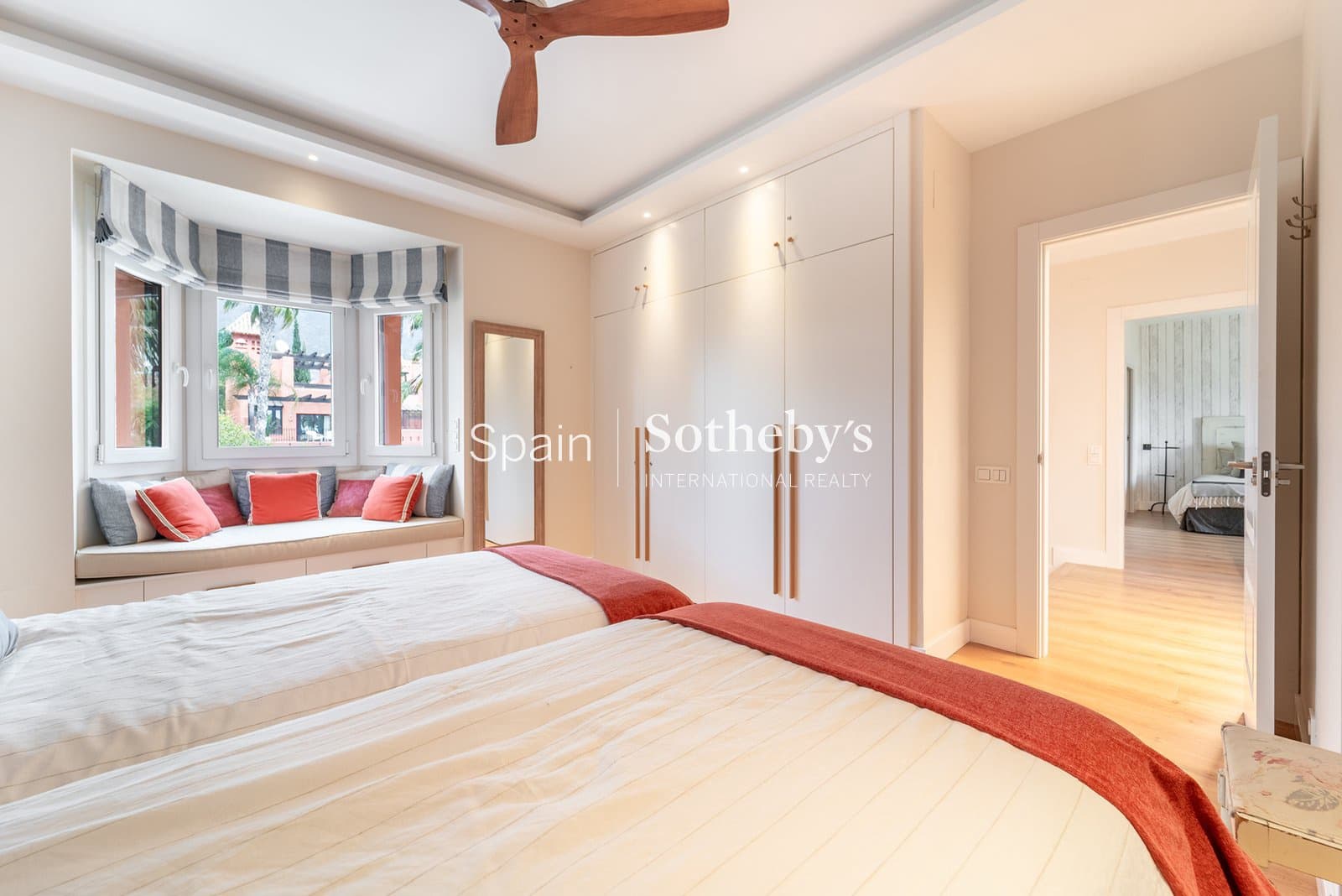 5 soveværelse Villa til salg i Marbella med swimmingpool garage - € 4.500.000 (Ref: 9752364)