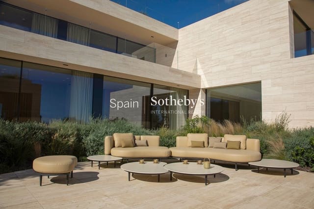 8 soveværelse Villa til salg i Sotogrande Costa, San Roque med swimmingpool garage - € 13.700.000 (Ref: 9769078)