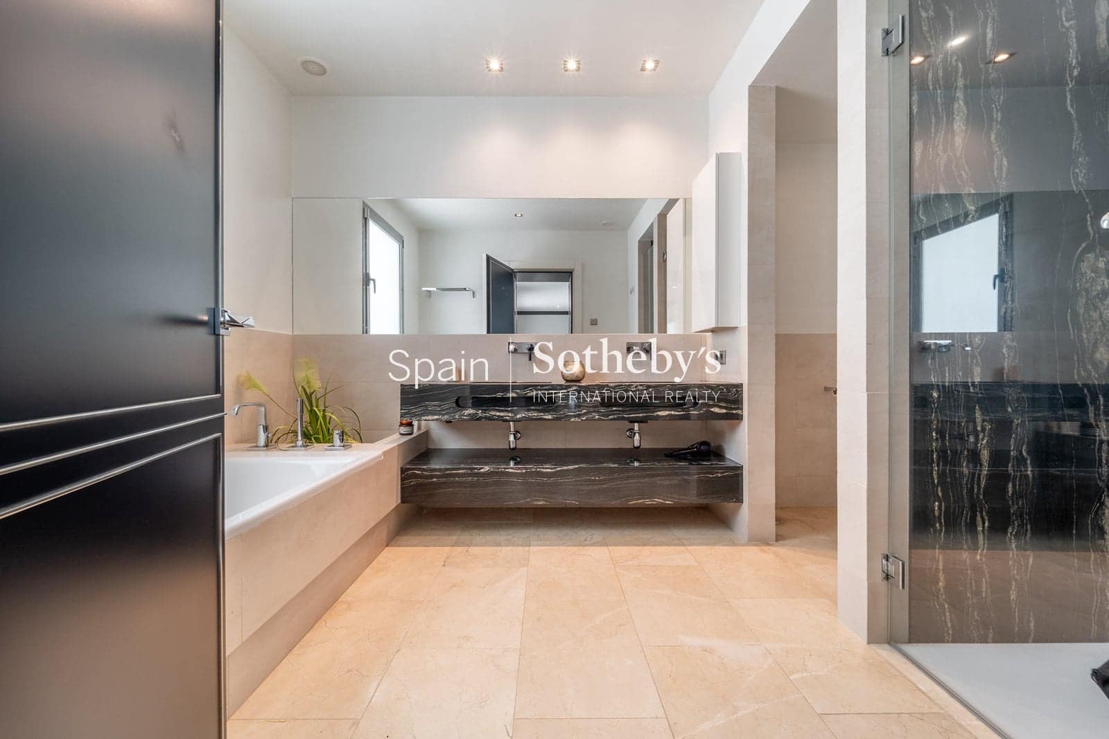 7 sypialnia Willa na sprzedaż w Sotogrande z basenem garażem - 6 150 000 € (Ref: 9809395)