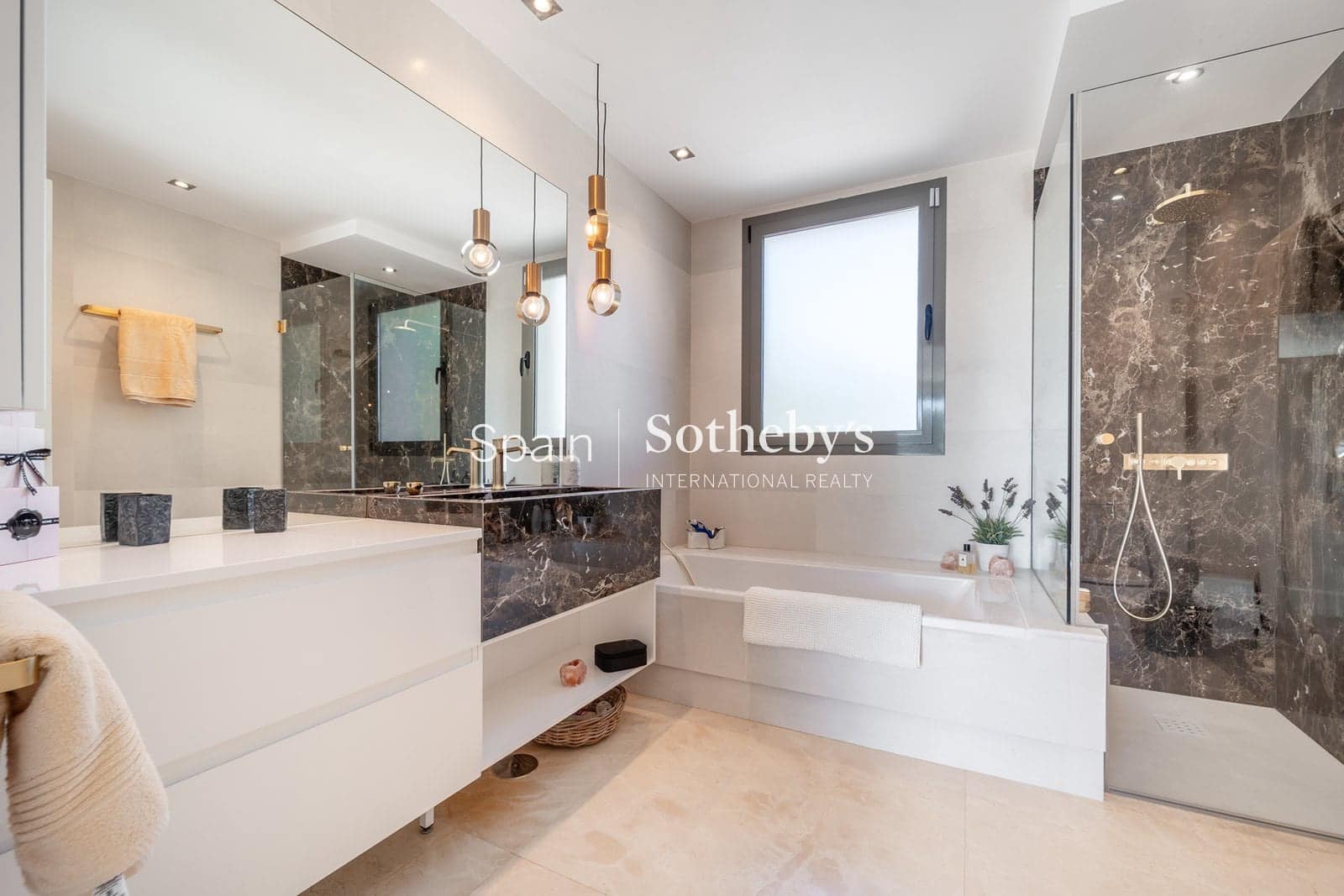 7 sypialnia Willa na sprzedaż w Sotogrande z basenem garażem - 6 150 000 € (Ref: 9809395)