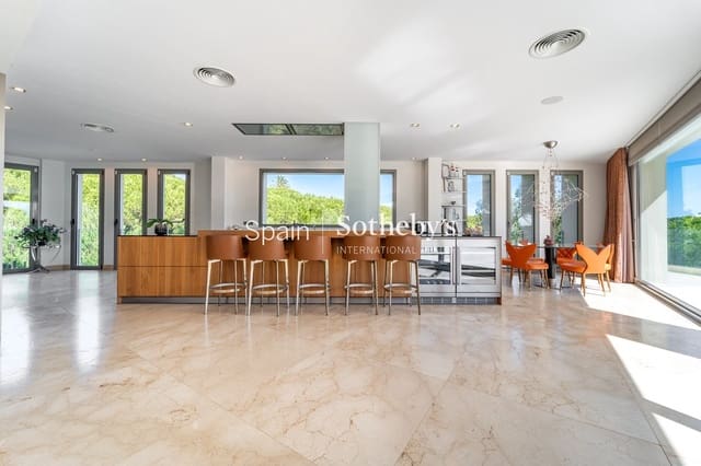 7 sypialnia Willa na sprzedaż w Sotogrande Alto, San Roque z basenem garażem - 6 150 000 € (Ref: 9809395)