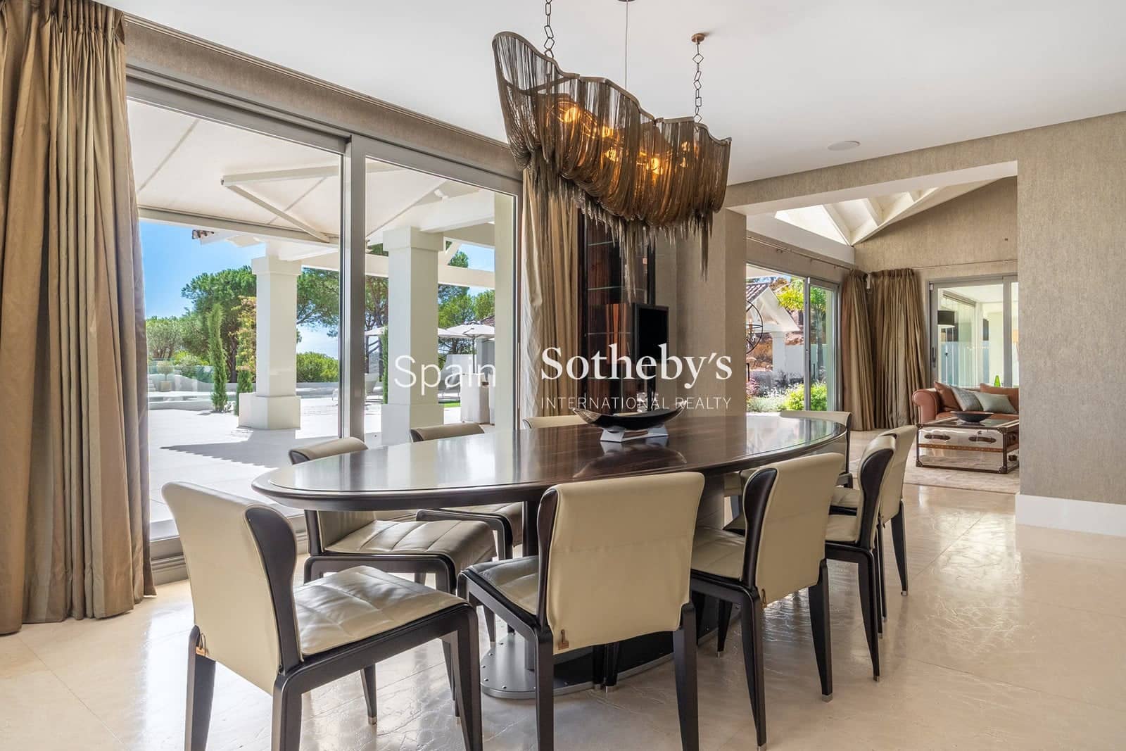 7 sypialnia Willa na sprzedaż w Sotogrande z basenem garażem - 6 150 000 € (Ref: 9809395)