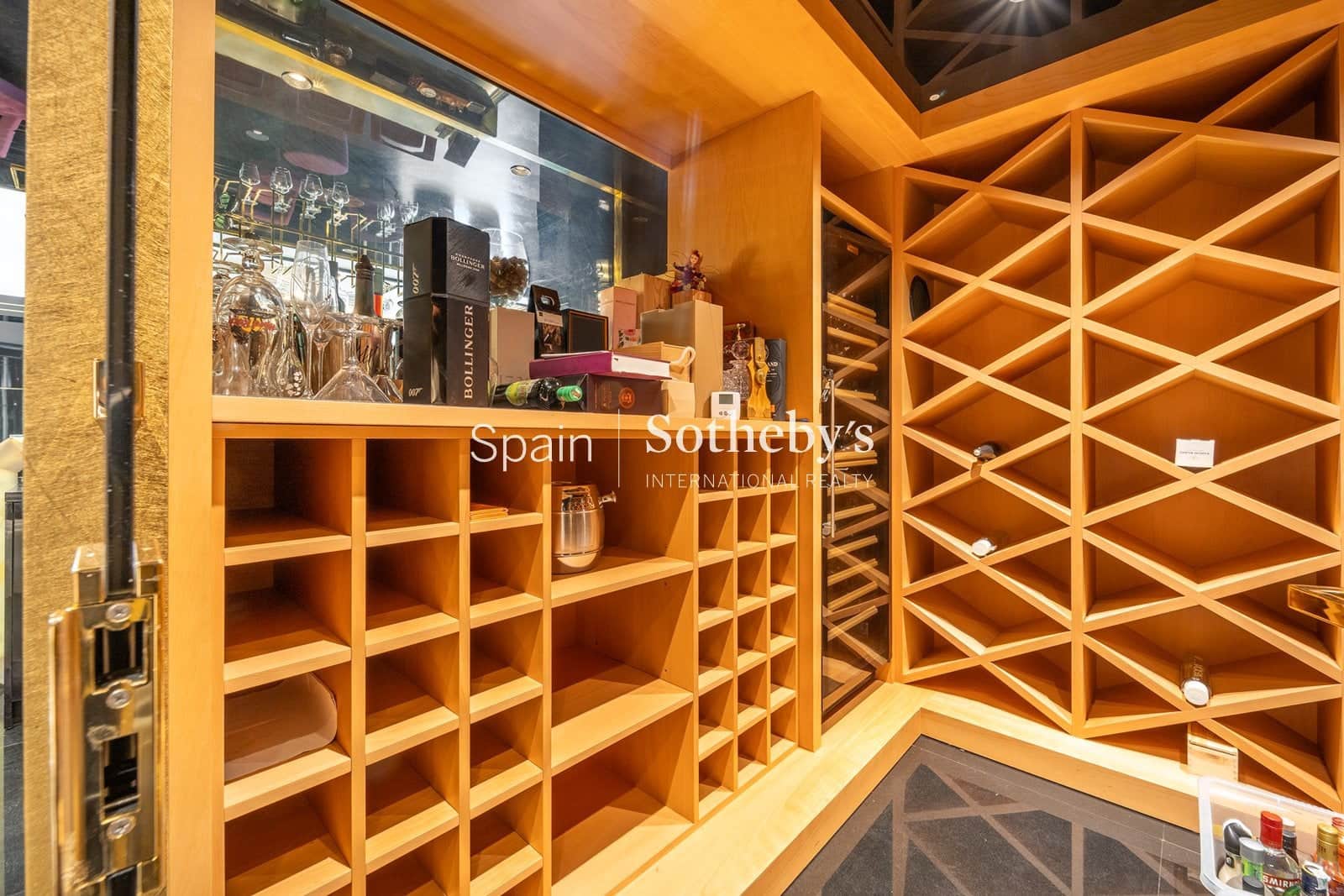 7 sypialnia Willa na sprzedaż w Sotogrande z basenem garażem - 6 150 000 € (Ref: 9809395)