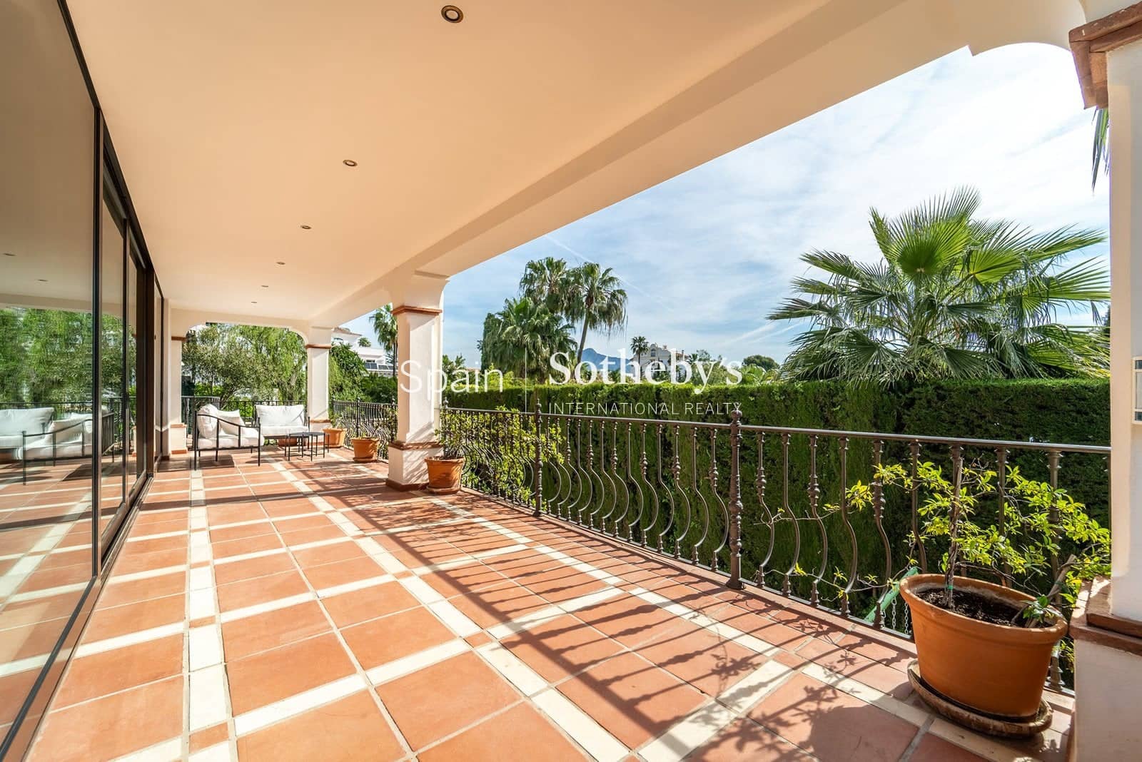 4 chambre Villa/Maison à vendre à New Golden Mile avec piscine garage - 2 550 000 € (Ref: 9810822)