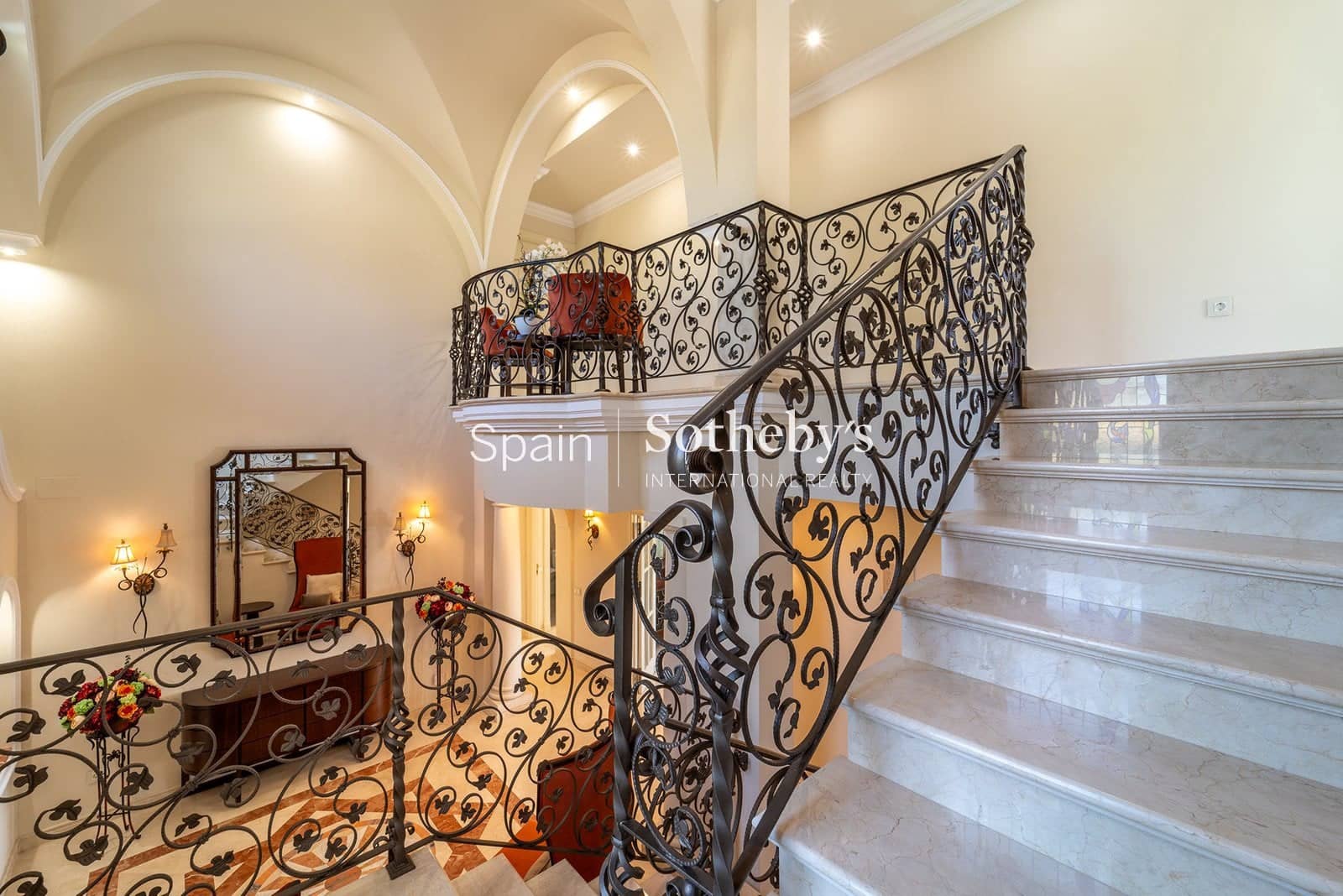 4 chambre Villa/Maison à vendre à New Golden Mile avec piscine garage - 2 550 000 € (Ref: 9810822)