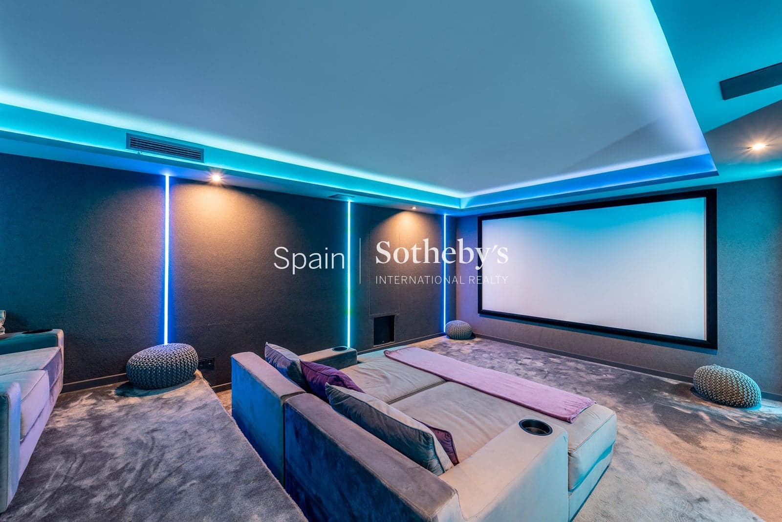 4 chambre Villa/Maison à vendre à New Golden Mile avec piscine garage - 2 550 000 € (Ref: 9810822)