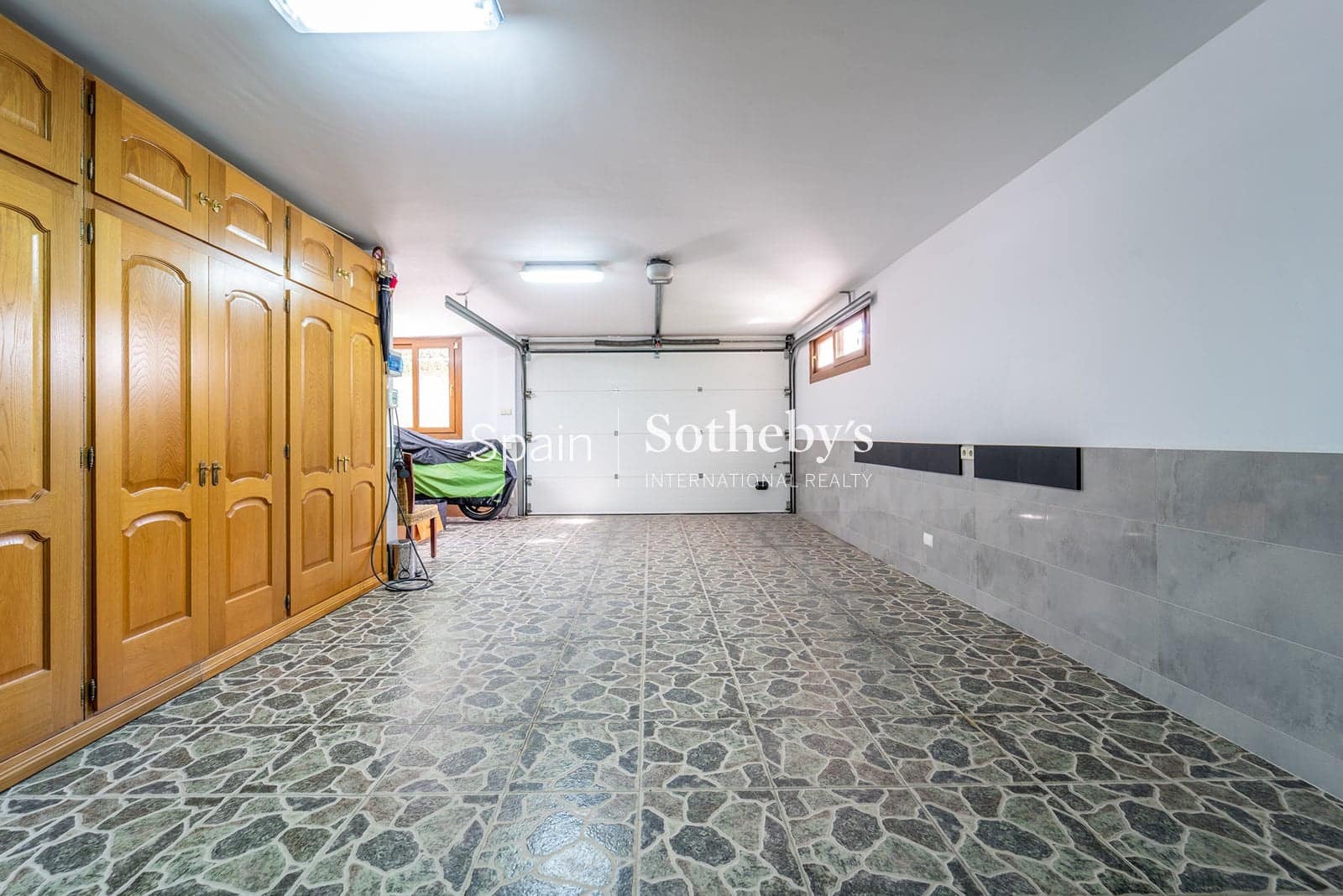 4 chambre Villa/Maison à vendre à New Golden Mile avec piscine garage - 2 550 000 € (Ref: 9810822)