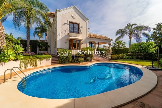 4 chambre Villa/Maison à vendre à Nueva Atalaya, Estepona avec piscine garage - 2 550 000 € (Ref: 9810822)