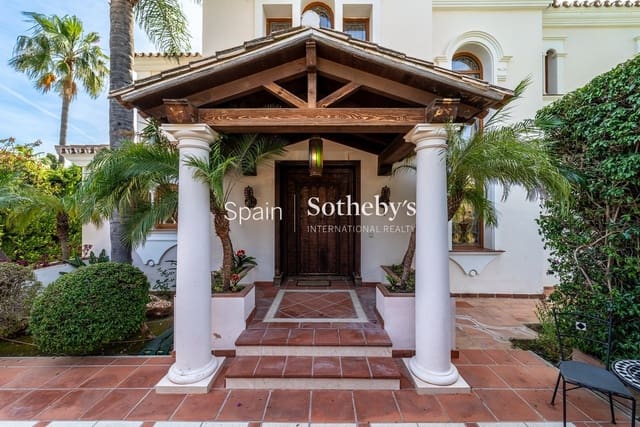 4 chambre Villa/Maison à vendre à Nueva Atalaya, Estepona avec piscine garage - 2 550 000 € (Ref: 9810822)