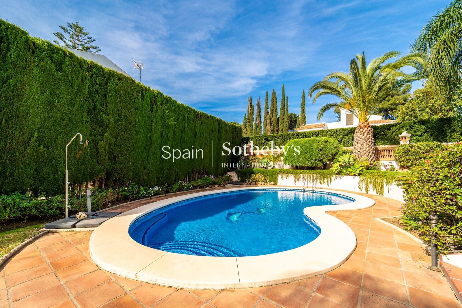 4 chambre Villa/Maison à vendre à New Golden Mile avec piscine garage - 2 550 000 € (Ref: 9810822)