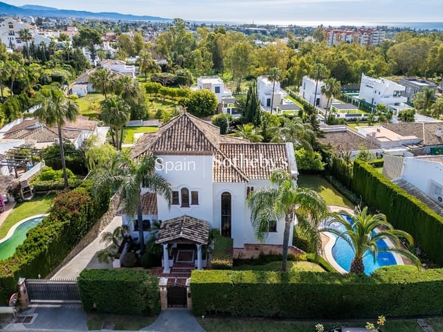 4 chambre Villa/Maison à vendre à Nueva Atalaya, Estepona avec piscine garage - 2 550 000 € (Ref: 9810822)