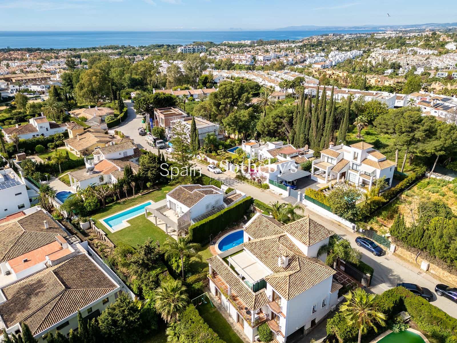 4 chambre Villa/Maison à vendre à New Golden Mile avec piscine garage - 2 550 000 € (Ref: 9810822)